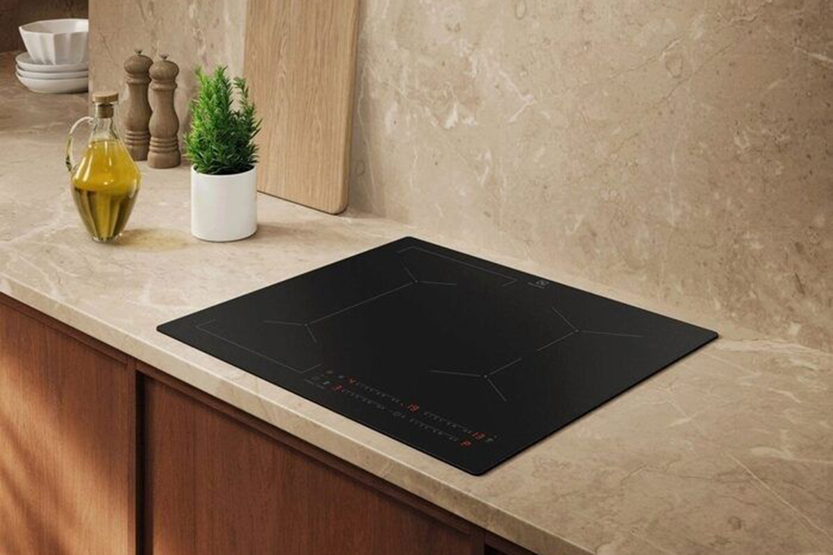 Индукционен плот SaphirMatt SE Electrolux EIV63449CT - Image 2